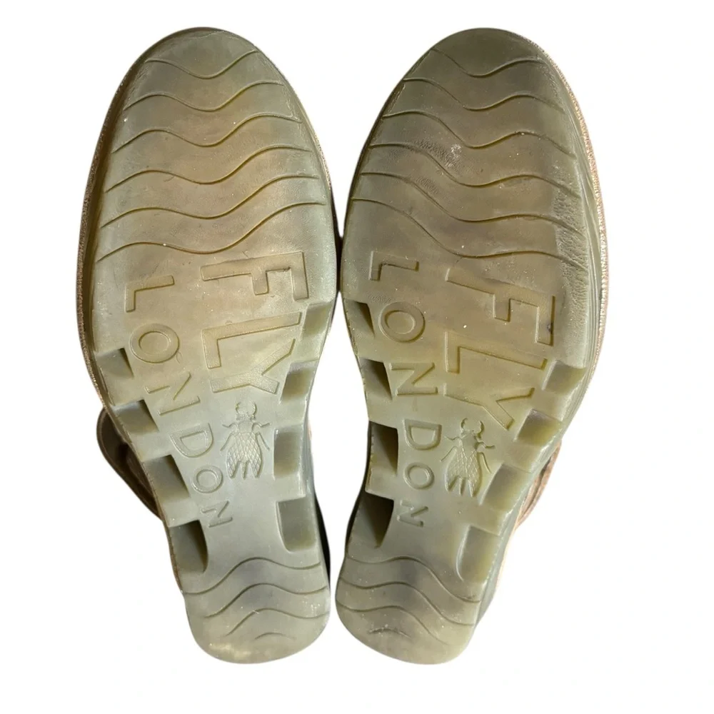 Fly London closed toe